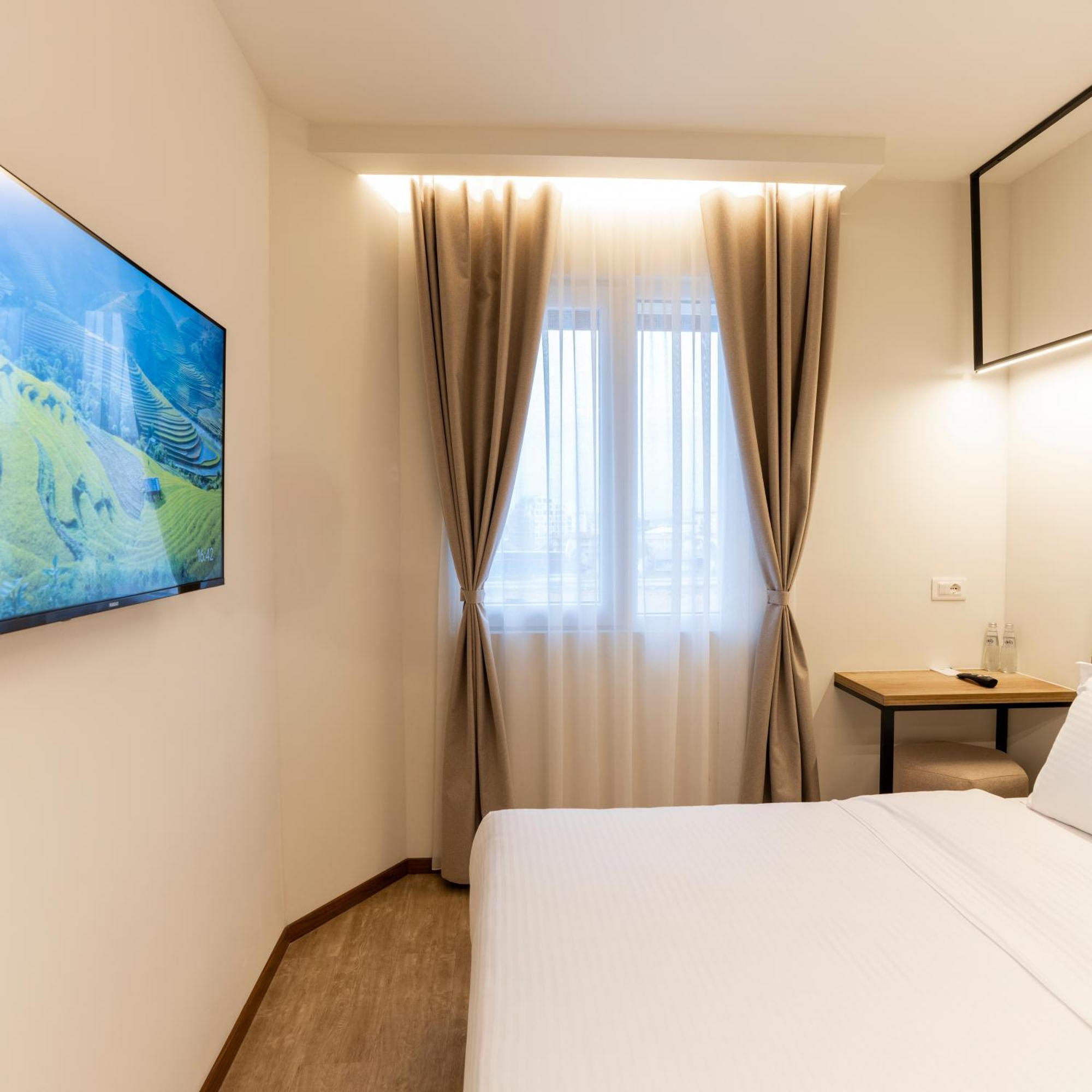 Star Hill Hotel Pristina Exterior photo