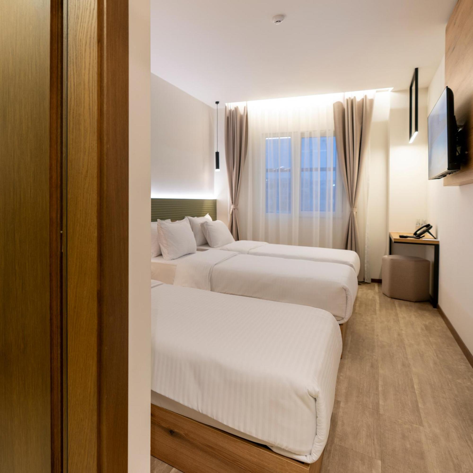 Star Hill Hotel Pristina Exterior photo